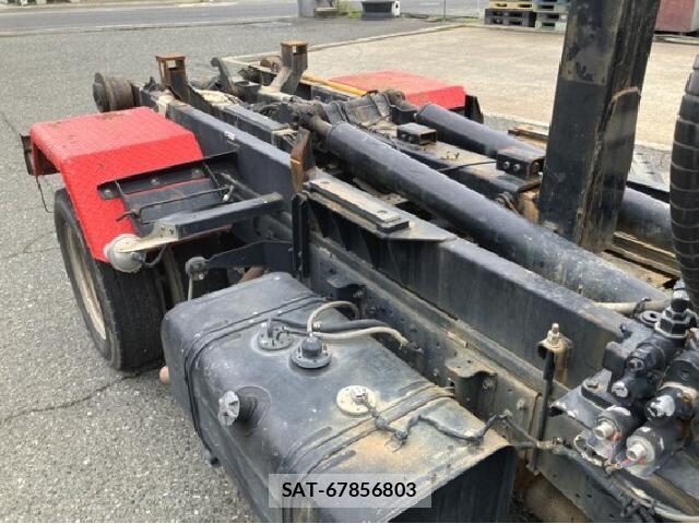 Hino DUTRO 2019 8225630-5