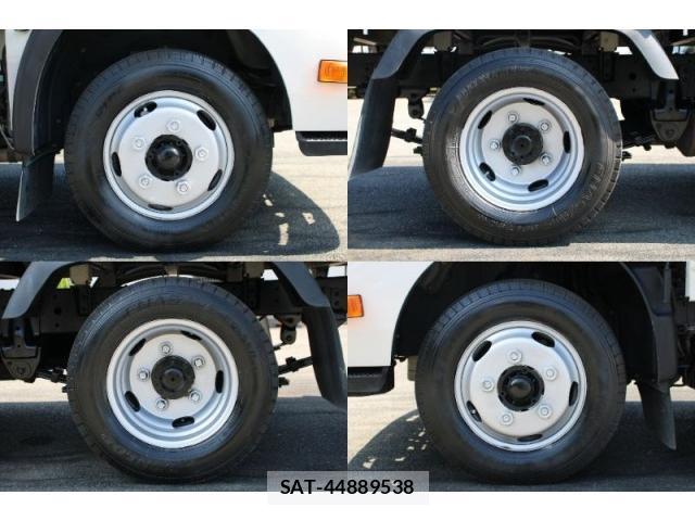 Toyota DYNA TRUCK 2019-08 8216306-19