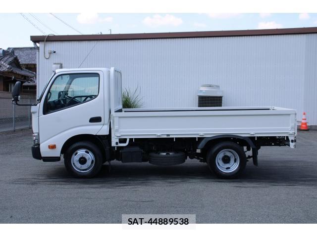 Toyota DYNA TRUCK 2019-08 8216306-3