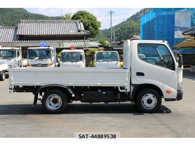 Toyota DYNA TRUCK 2019-08 8216306-4