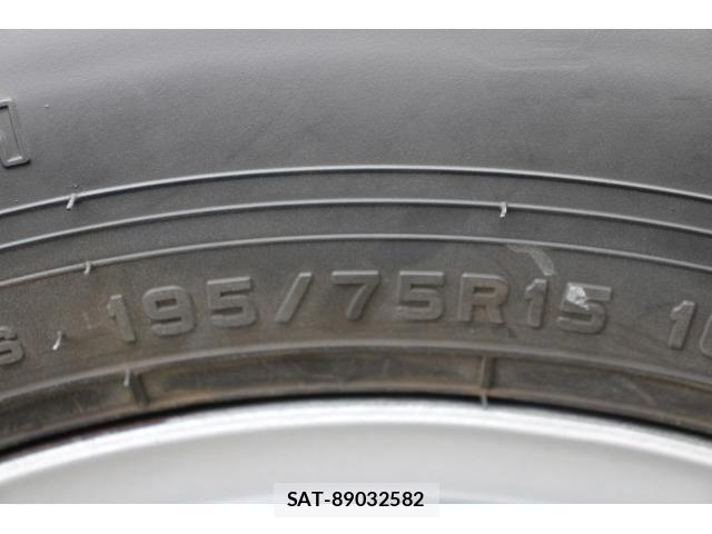 Toyota DYNA TRUCK 2015-06 8216308-15