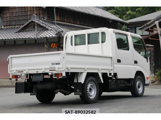 Toyota DYNA TRUCK 2015-06 8216308-6