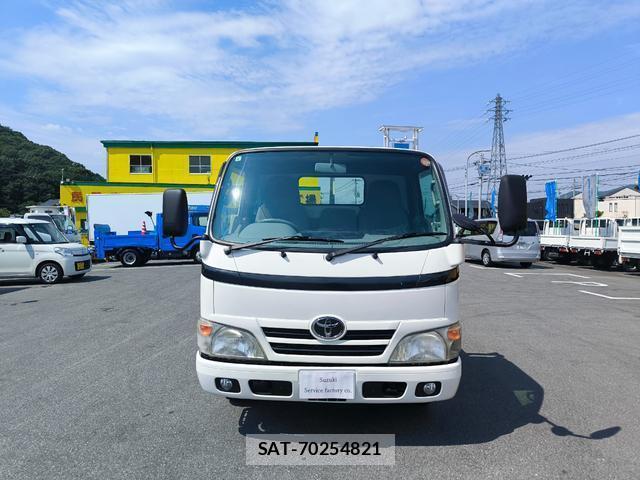 Toyota DYNA TRUCK 2013-06 8218394-1