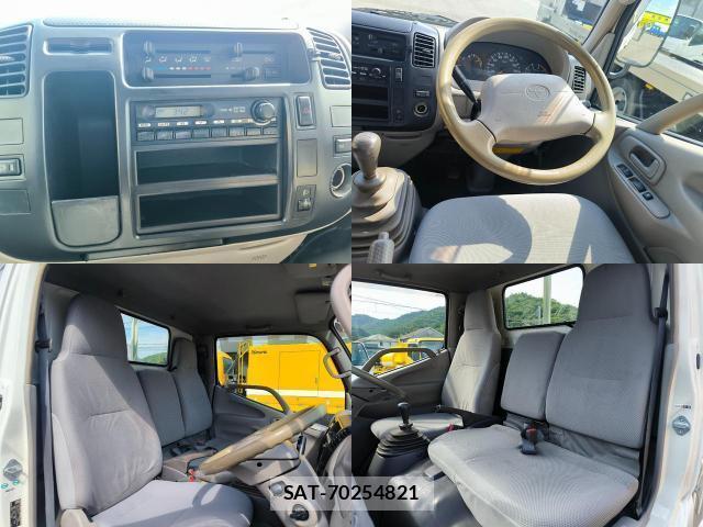 Toyota DYNA TRUCK 2013-06 8218394-7