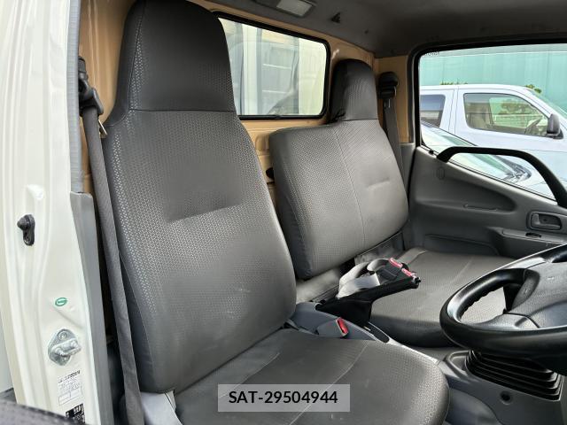Toyota DYNA TRUCK 2017-11 8220436-18