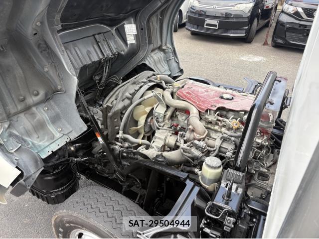 Toyota DYNA TRUCK 2017-11 8220436-7