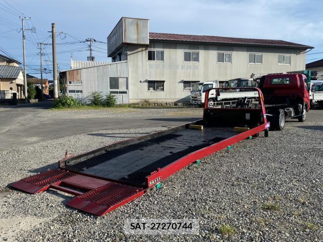 Toyota DYNA TRUCK 2005-10 8225607-1