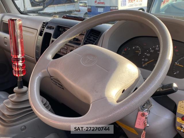Toyota DYNA TRUCK 2005-10 8225607-11