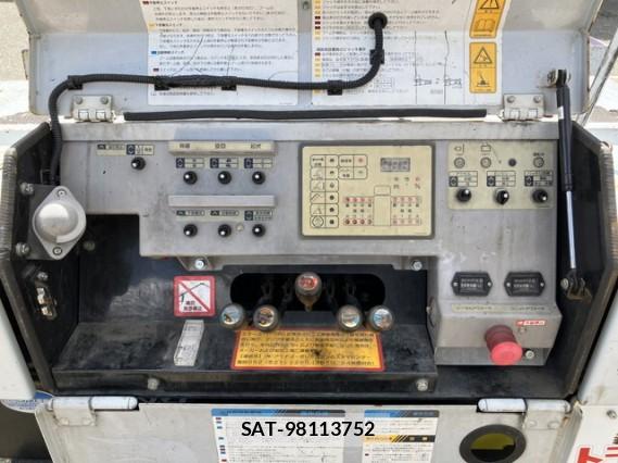 Toyota DYNA TRUCK 2011 8225627-17