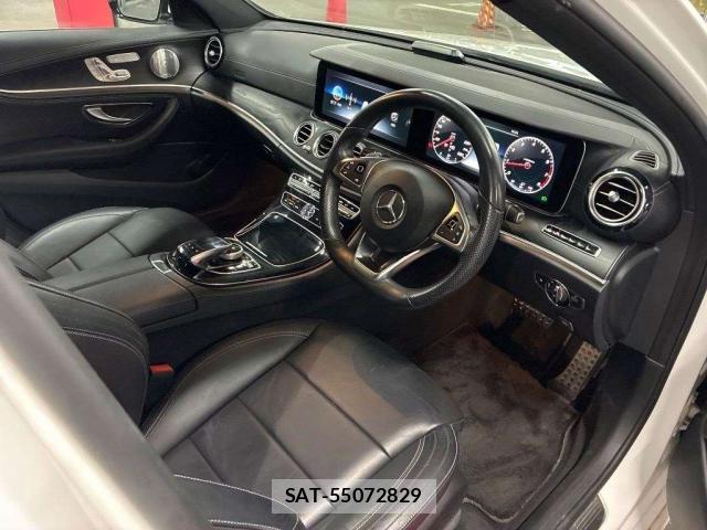 Mercedes Benz E-CLASS 2017-07 8219055-5