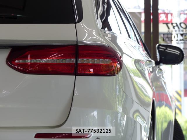 Mercedes Benz E-CLASS 2017-06 8221321-8