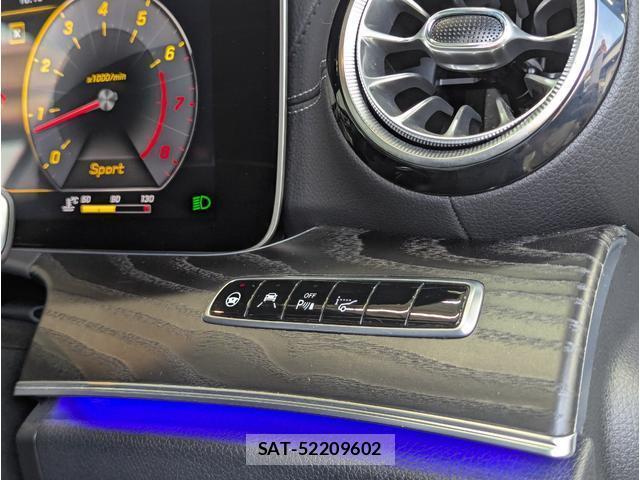 Mercedes Benz E-CLASS 2018-03 8217242-8
