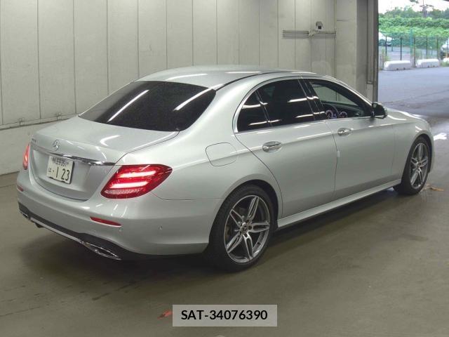 Mercedes Benz E-CLASS 2020-08 8218867-4