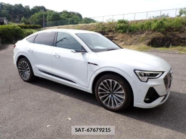 Audi E-TRON 2022-06 8223123-5