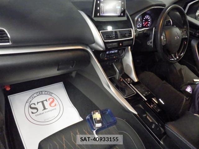 Mitsubishi ECLIPSE CROSS 2018-07 8217603-2