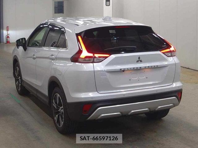 Mitsubishi ECLIPSE CROSS 2022-10 8218060-4