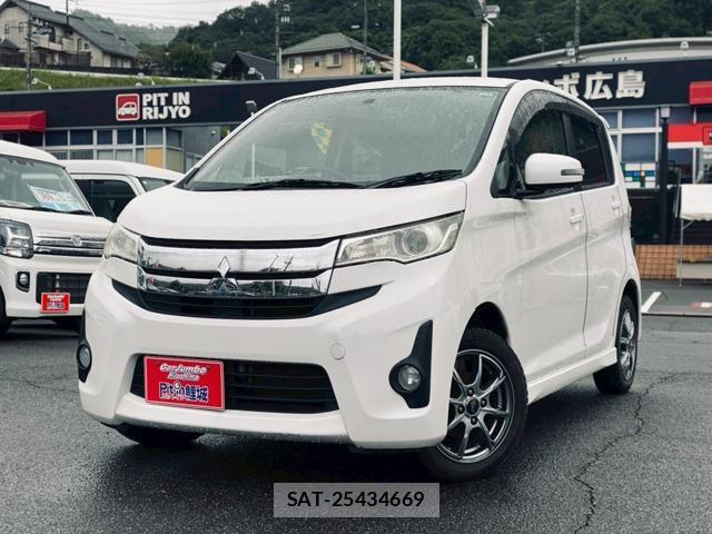 Mitsubishi EK CUSTOM 2013-08 8218178-0