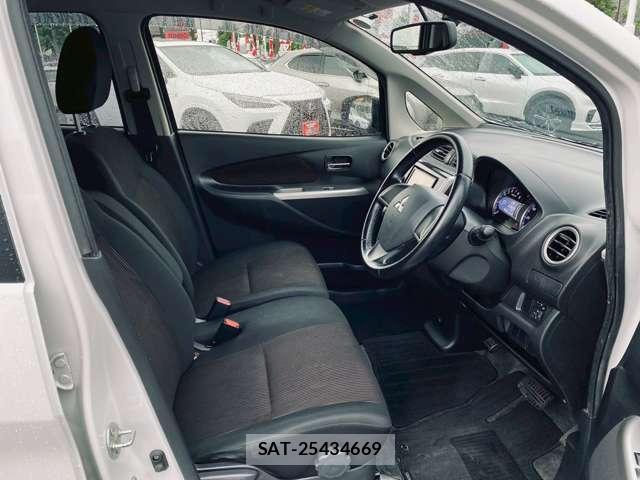 Mitsubishi EK CUSTOM 2013-08 8218178-2