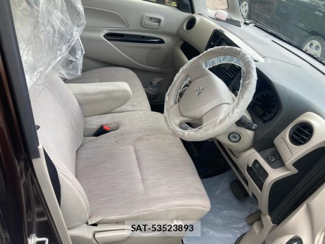 Mitsubishi EK SPORT 2016-03 8220048-7