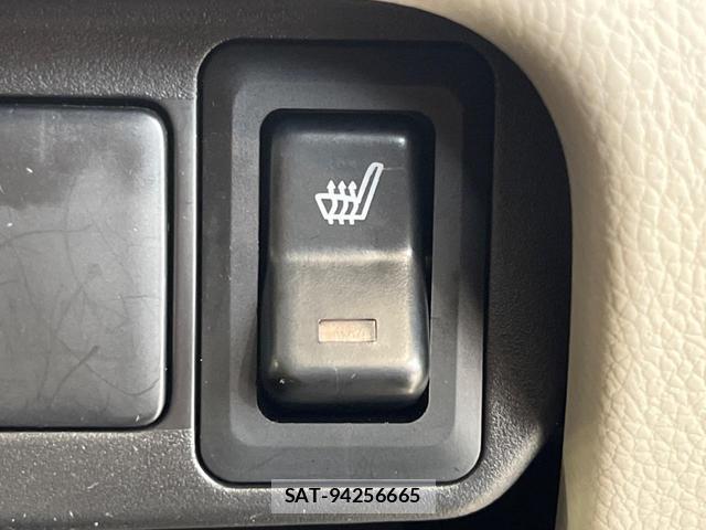 Mitsubishi EK WAGON 2017-11 8219696-3