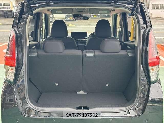 Mitsubishi EK X 2022-10 8218201-8