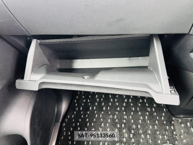 Mitsubishi EK X SPACE 2023-02 8220456-15