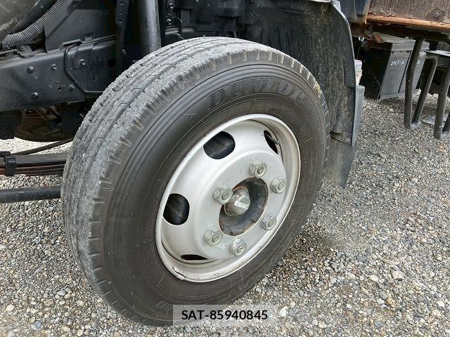 Isuzu ELF TRUCK 2011 8217178-16