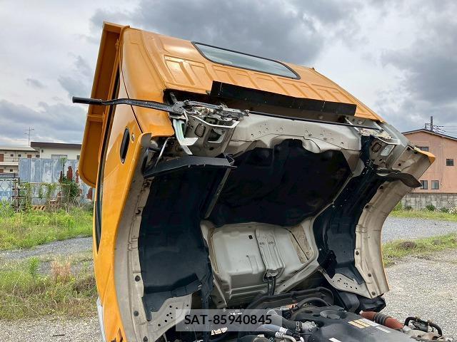 Isuzu ELF TRUCK 2011 8217178-19