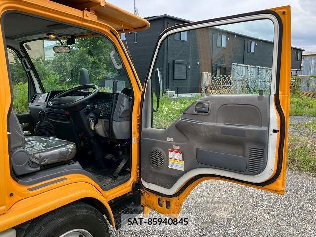 Isuzu ELF TRUCK 2011 8217178-9