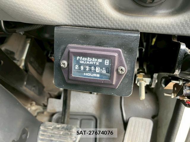 Isuzu ELF TRUCK 2011 8217180-10