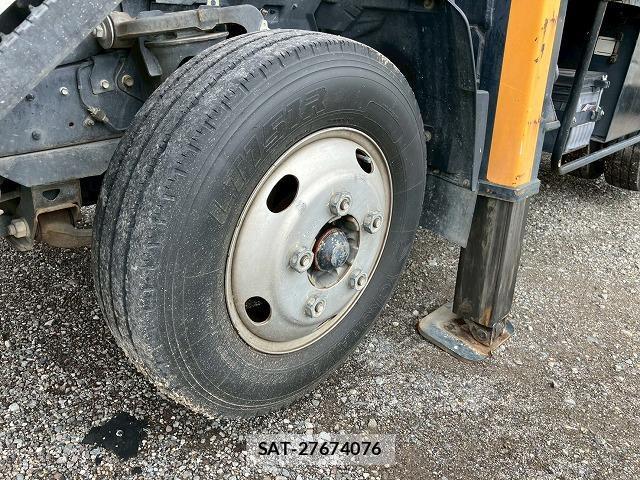 Isuzu ELF TRUCK 2011 8217180-16