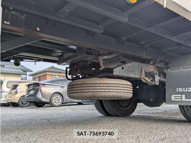 Isuzu ELF TRUCK 2018-06 8218329-18