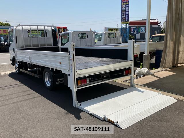 Isuzu ELF TRUCK 2011-05 8218736-17