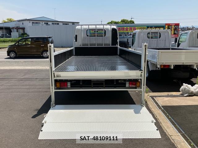 Isuzu ELF TRUCK 2011-05 8218736-18