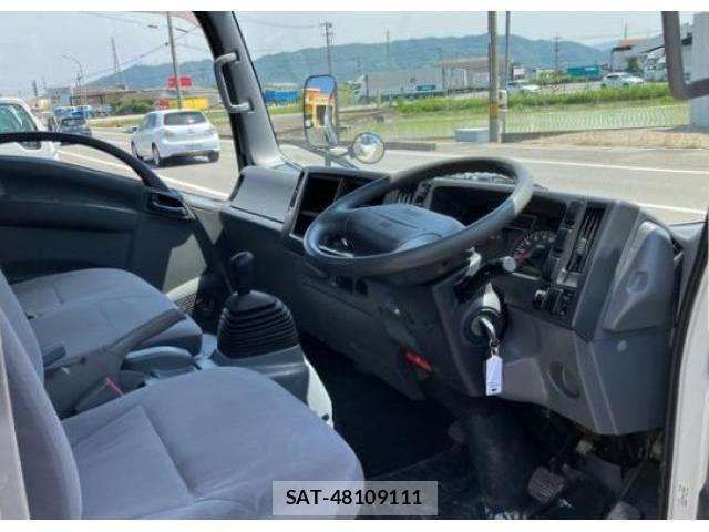 Isuzu ELF TRUCK 2011-05 8218736-2
