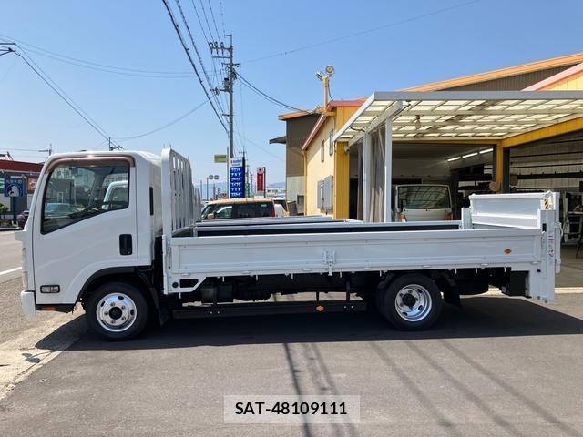 Isuzu ELF TRUCK 2011-05 8218736-3