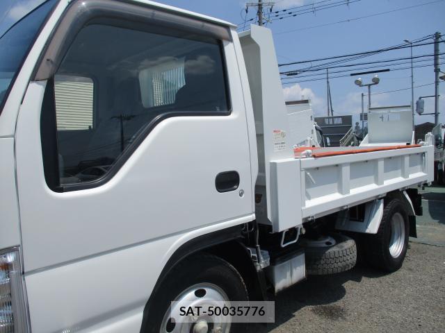 Isuzu ELF TRUCK 2016-09 8219757-10