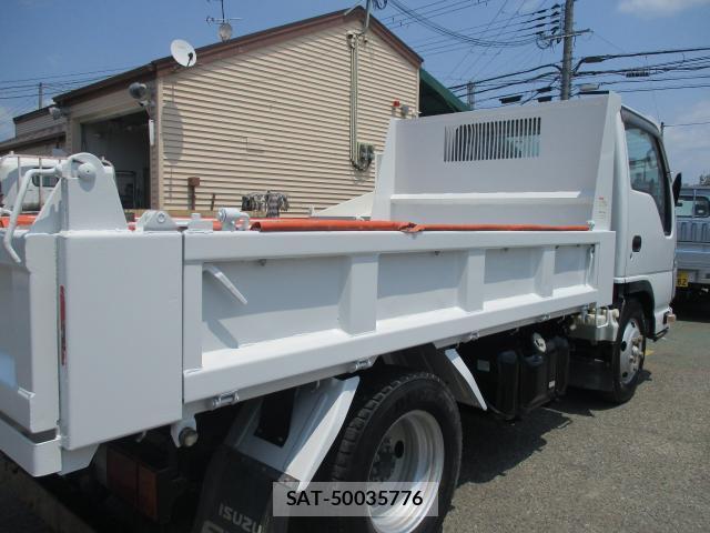 Isuzu ELF TRUCK 2016-09 8219757-13