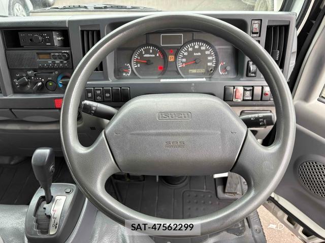Isuzu ELF TRUCK 2014-05 8220432-1
