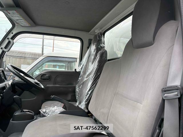 Isuzu ELF TRUCK 2014-05 8220432-10