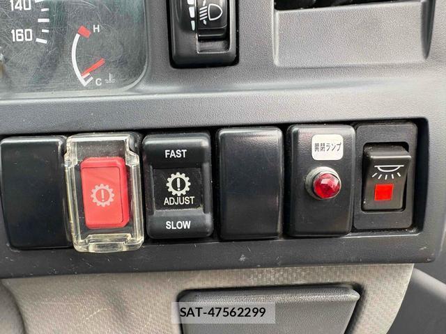 Isuzu ELF TRUCK 2014-05 8220432-17