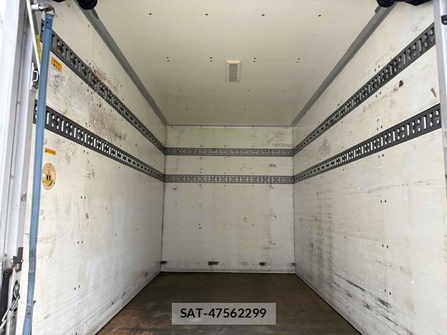 Isuzu ELF TRUCK 2014-05 8220432-5
