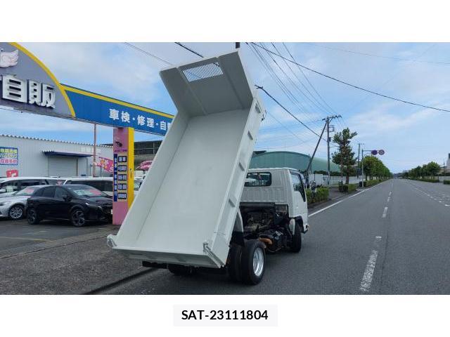 Isuzu ELF TRUCK 2013-07 8220439-15