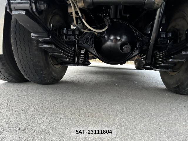 Isuzu ELF TRUCK 2013-07 8220439-7