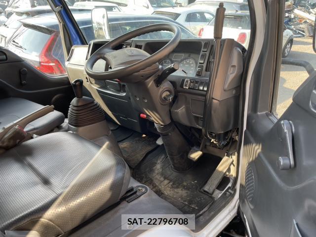Isuzu ELF TRUCK 2015-02 8220992-5