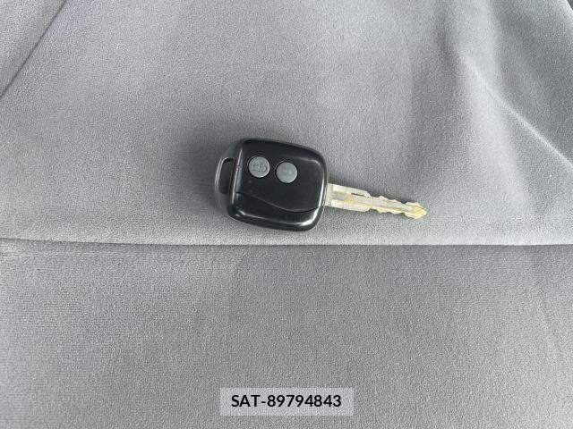 Isuzu ELF TRUCK 2016-03 8221000-16