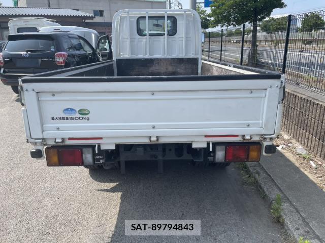 Isuzu ELF TRUCK 2016-03 8221000-3