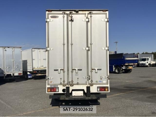 Isuzu ELF TRUCK 2016 8221788-4