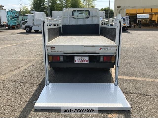 Isuzu ELF TRUCK 2010 8221789-16