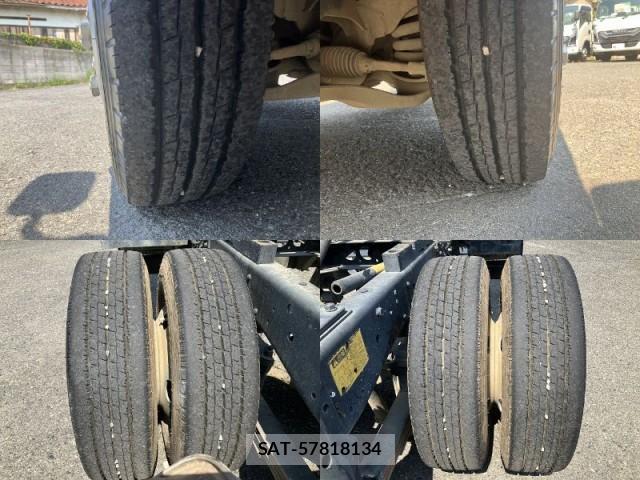 Isuzu ELF TRUCK 2012-03 8223754-15